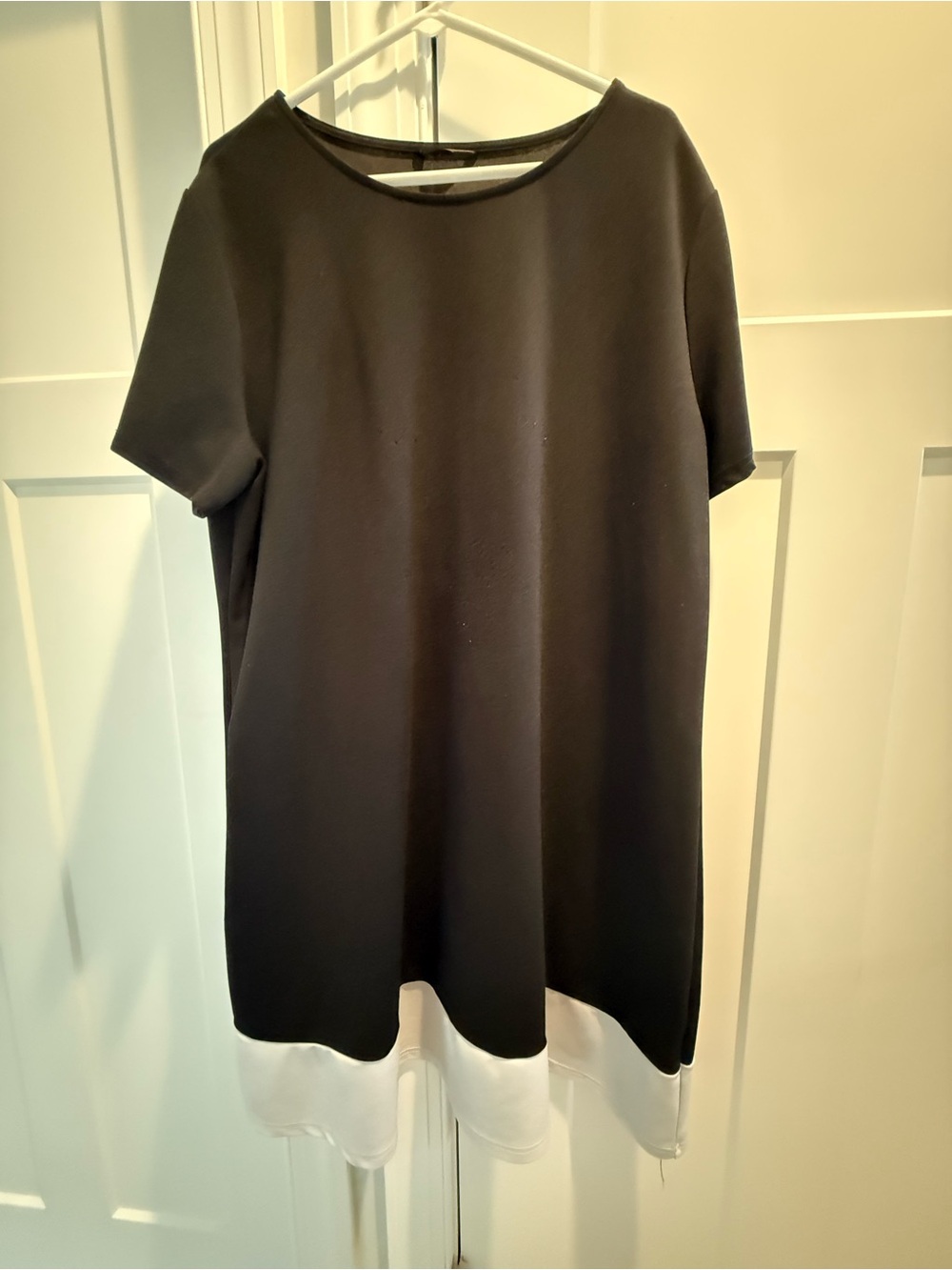 Black and White Colorblock Shift Dress